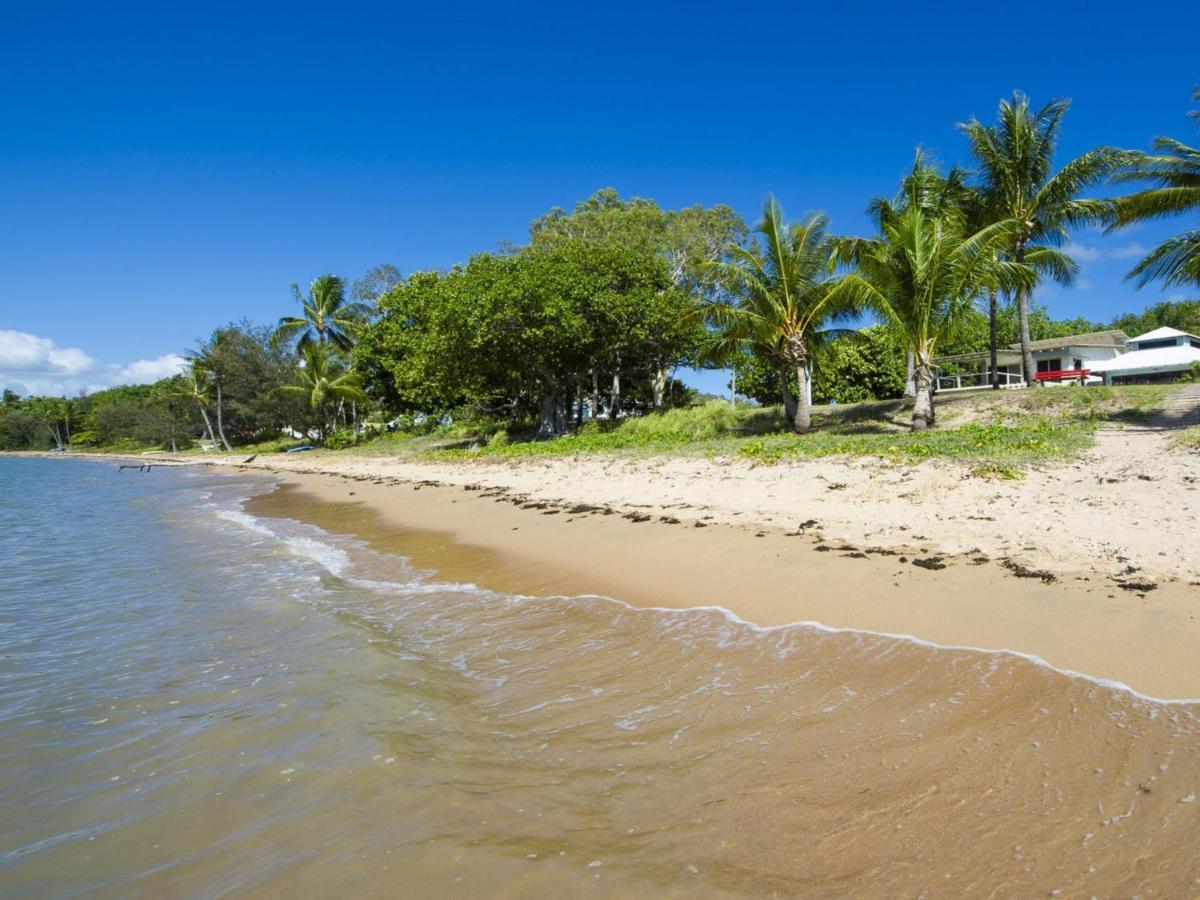Beached On Magnetic Picnic Bay Exterior photo